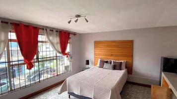 1 bedroom, internet, bed sheets