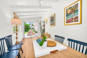 Dining - The Coral Cabana | A Modern Palm Beach Escape! (West Palm Beach)