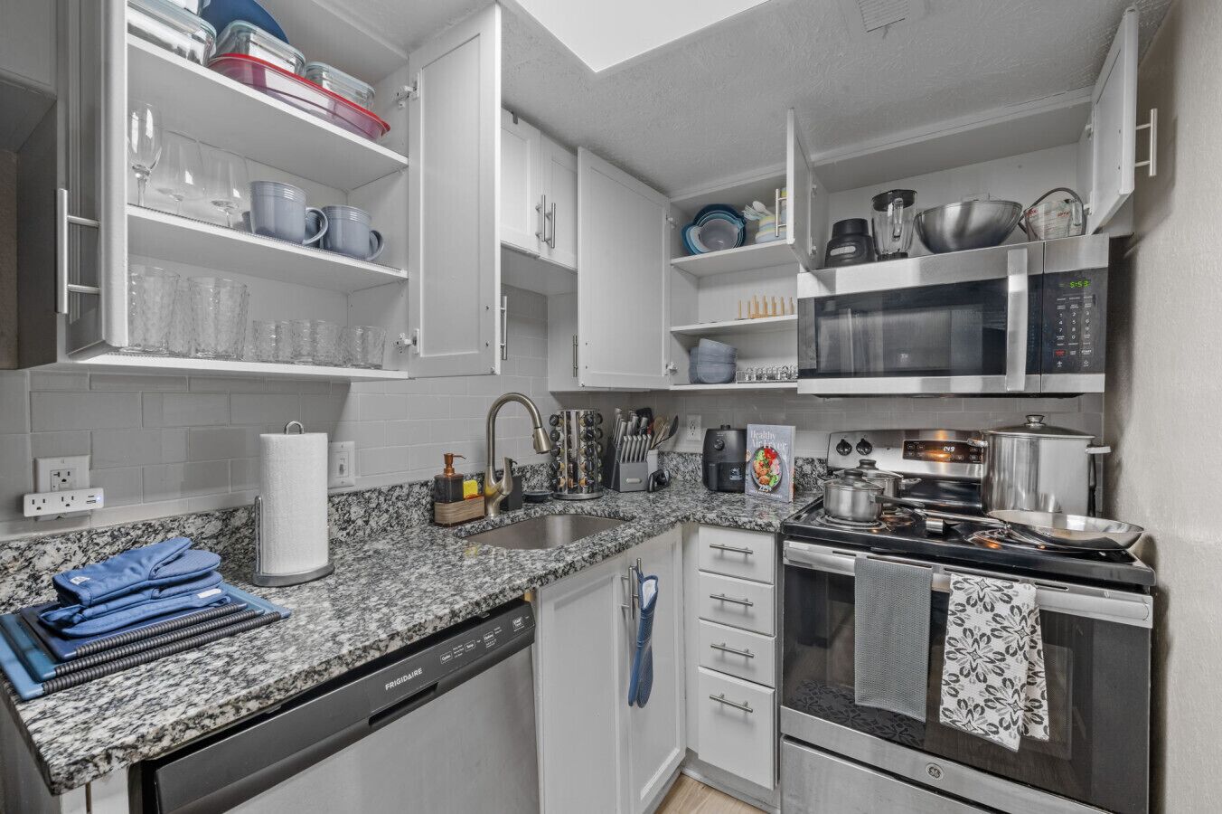 Microwave, oven, stovetop, dishwasher