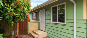 Adorable 2-bedroom townhome in Lynnwood