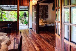 Interior - Linear Carpenter House (Cobano)