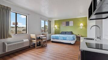 Studio, 1 King Bed, Non Smoking, Kitchenette | Free WiFi