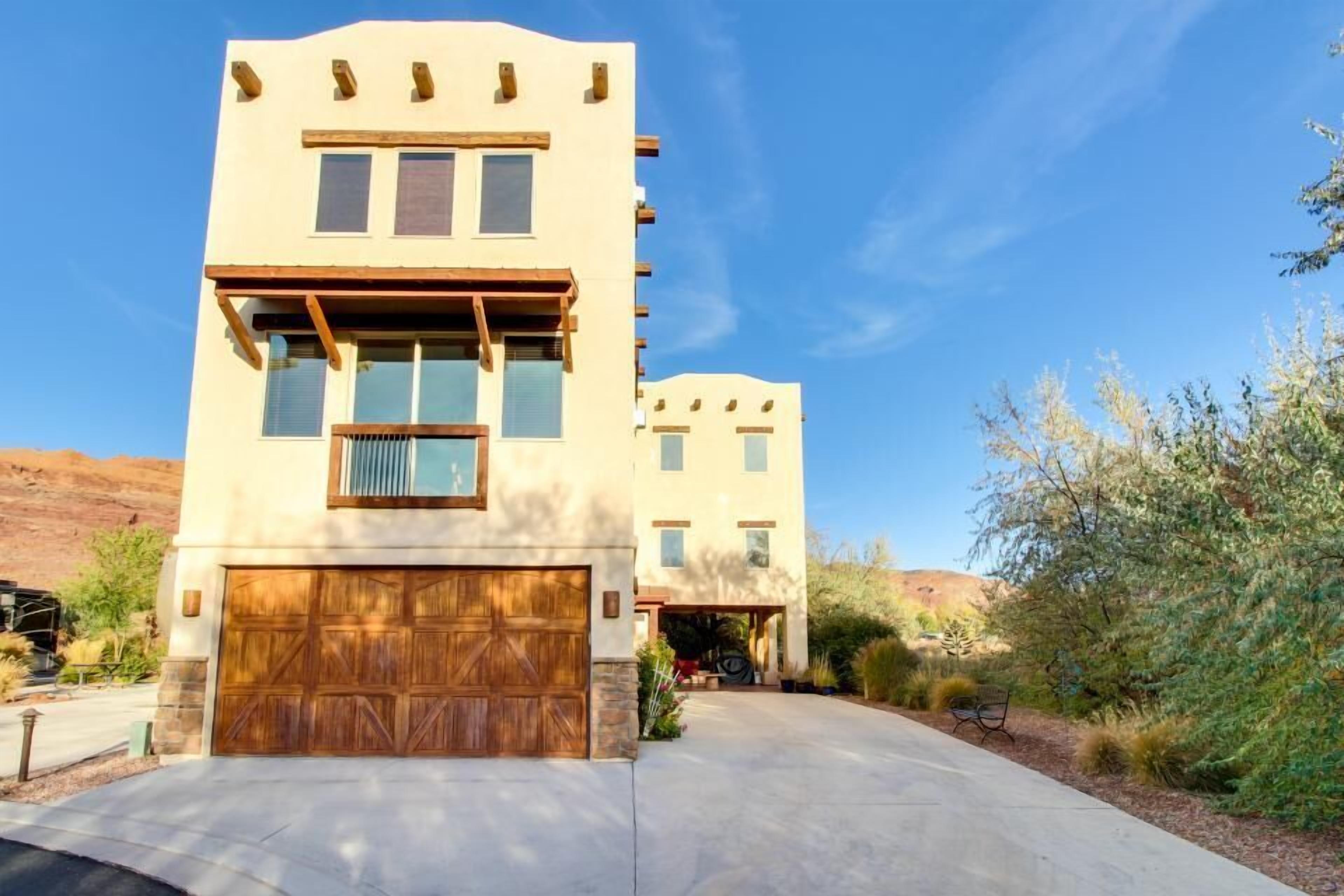 Luxury House, Desert View | Free WiFi