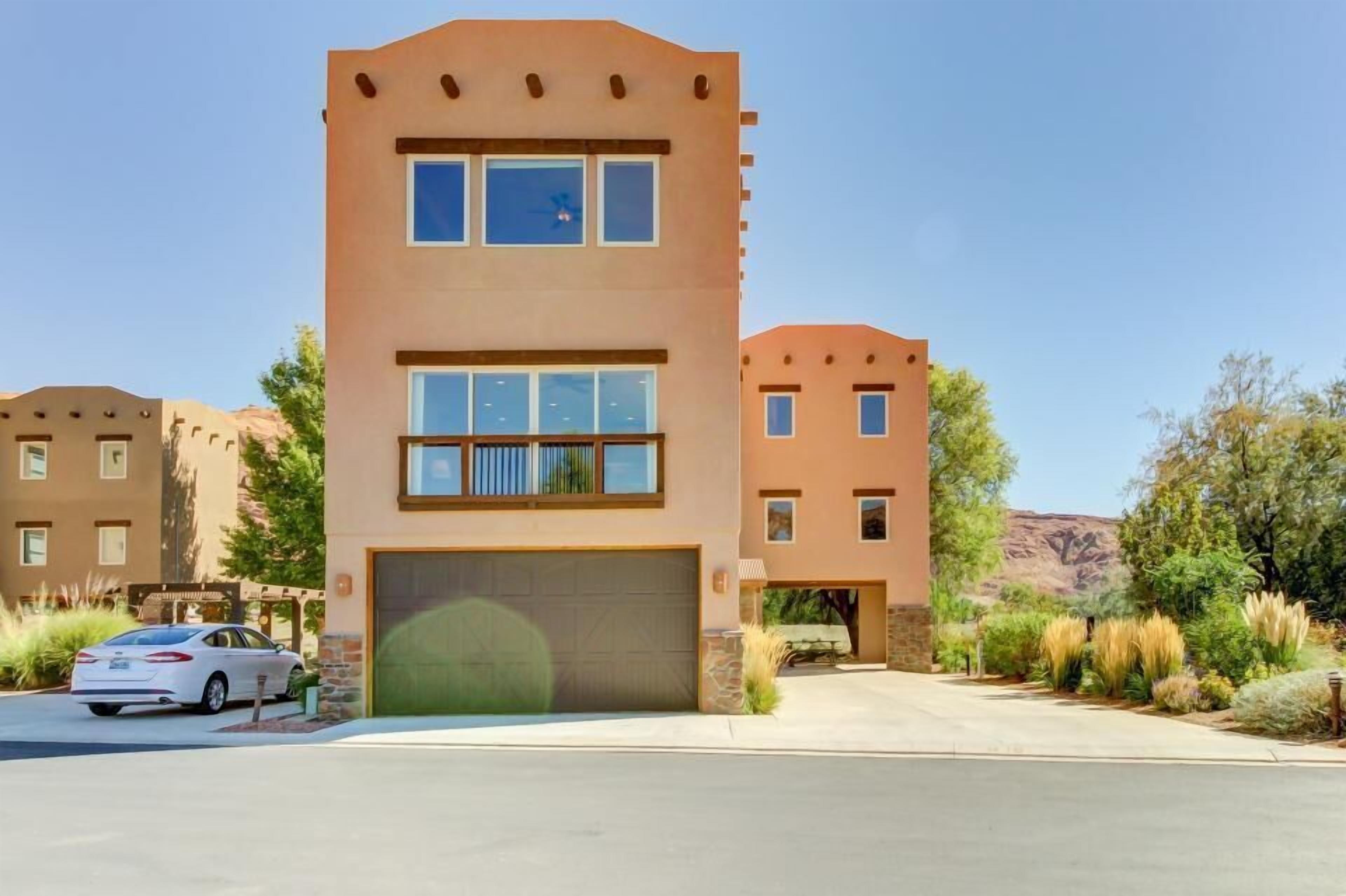 Luxury House, Desert View | Free WiFi