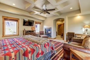 Luxury House, Desert View | Free WiFi - Village Camp Moab (Moab)