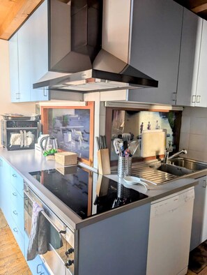 Microwave, oven, dishwasher