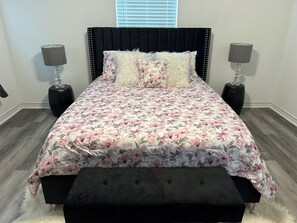3 Schlafzimmer, Bügeleisen/Bügelbrett, WLAN, Bettwäsche