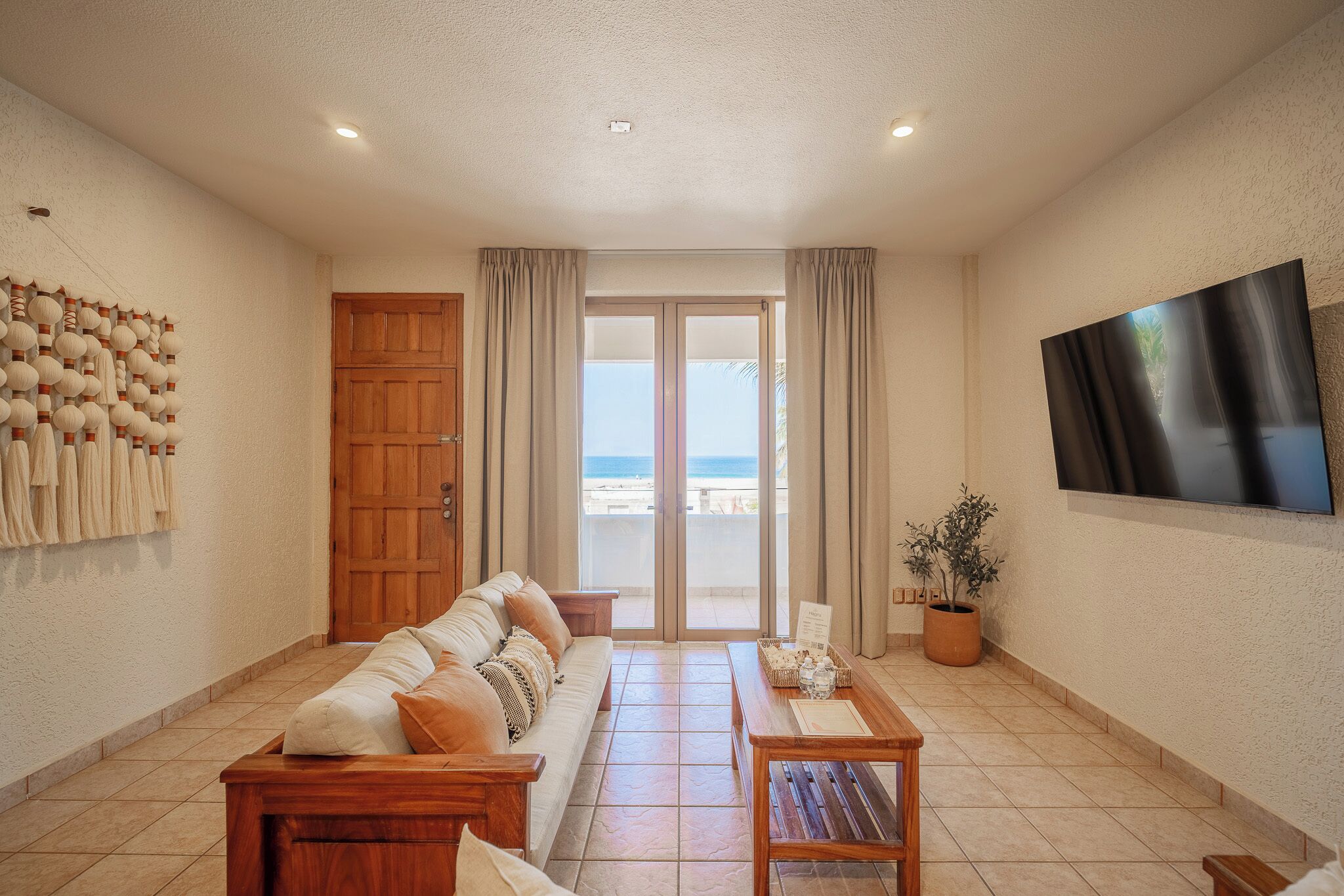 Wifi gratis y ropa de cama 