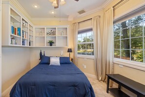 5 bedrooms, iron/ironing board, free WiFi, bed sheets