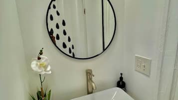 Towels, soap, toilet paper