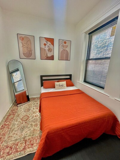 Prime location,Located less then 30 minutes from Manhattan. Cozy & stylish