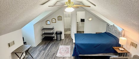 4 bedrooms, Internet, bed sheets