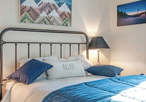 Free WiFi, bed sheets