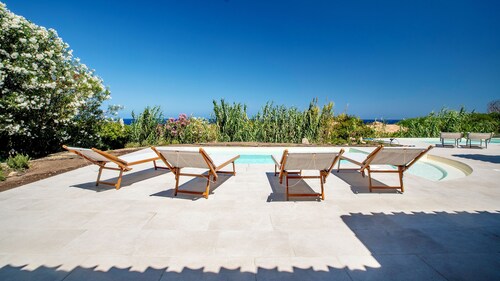 Villa Gaia: sea view whisper of relax and light, framed by sunset colors