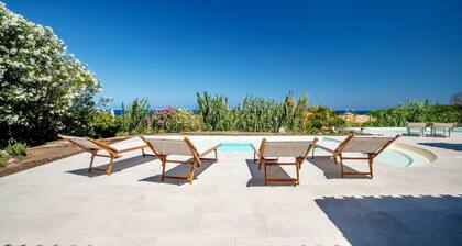 Villa Gaia: sea view whisper of relax and light, framed by sunset colors