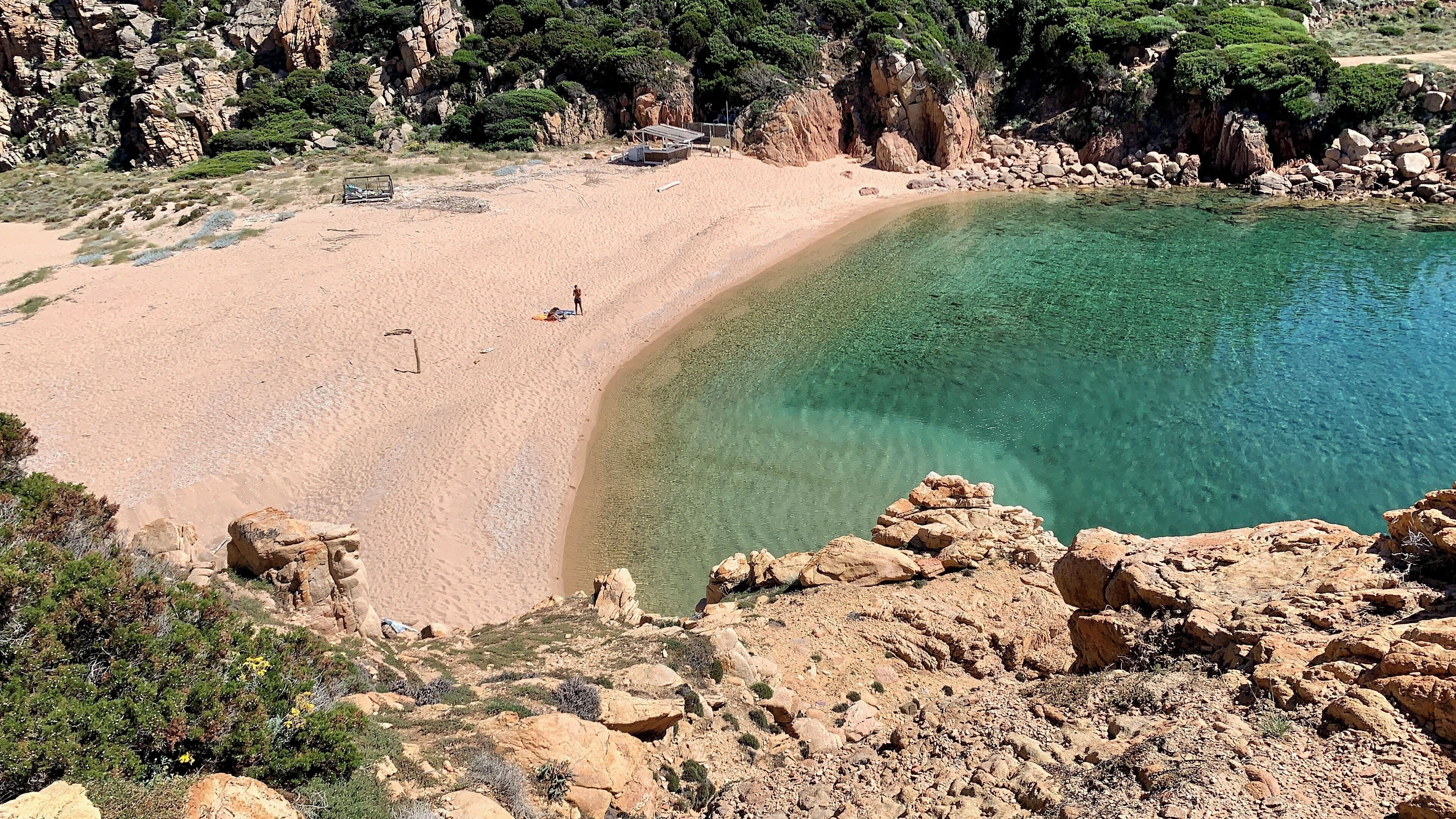 Espreguiçadeiras, toalhas de praia 