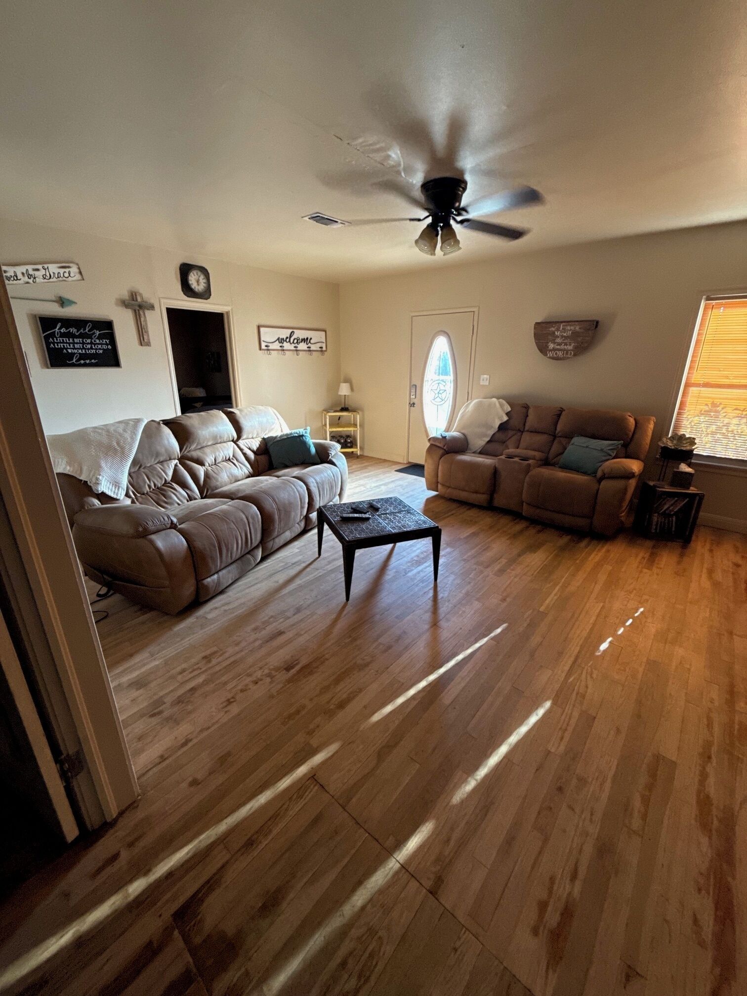 Smart-TV, Kamin, DVD-Player