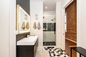 Een douche, een haardroger