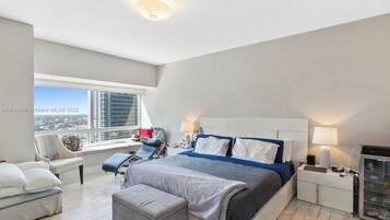 2 bedrooms, WiFi, bed sheets