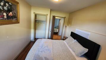 2 habitaciones, escritorio, wifi y ropa de cama