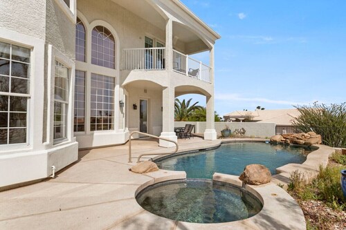 Grand Fountain Hills Home W/ Pool!