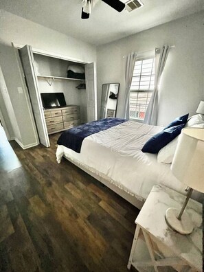 2 bedrooms, iron/ironing board, WiFi, bed sheets