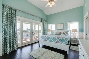 3 bedrooms, iron/ironing board, travel crib, WiFi