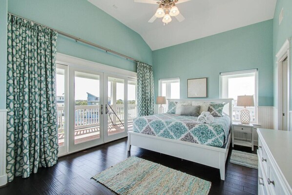 3 bedrooms, iron/ironing board, travel crib, WiFi