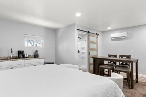 Adorable Casita in Tempe Arizona