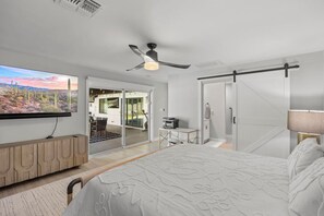 4 bedrooms, desk, iron/ironing board, travel cot