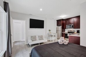 1 bedroom, WiFi, bed sheets