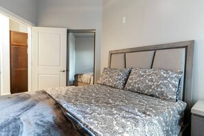 1 Schlafzimmer, Bügeleisen/Bügelbrett, Reisekinderbett, WLAN