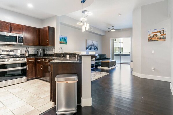 Fridge, microwave, oven, stovetop