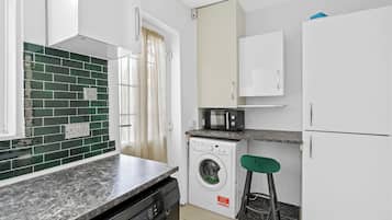 Microwave, oven, stovetop, dishwasher