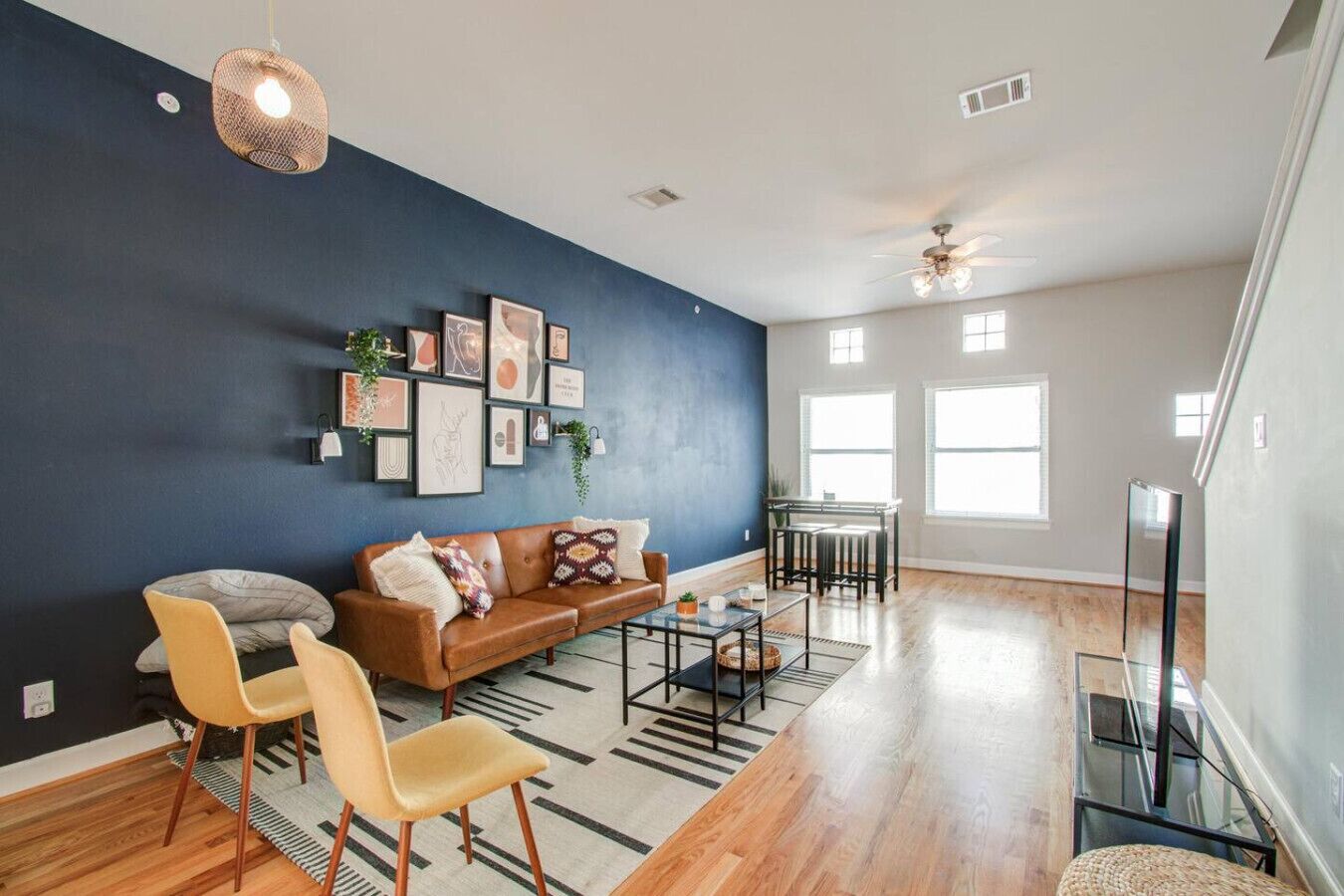 Gated Townhome W/ Garage Parking By Hobby Airport! - Deer Park