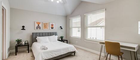 2 bedrooms, desk, WiFi, bed sheets