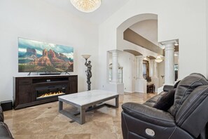 Télévision, chaîne hi-fi