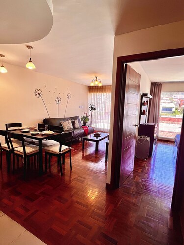 Cozy & Warm Apt -Equipped -Centric in Calacoto-43"TV -Sofabed