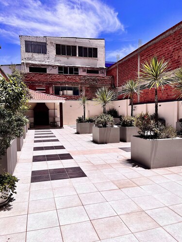 Cozy & Warm Apt -Equipped -Centric in Calacoto-43"TV -Sofabed