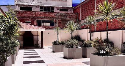 Cozy & Warm Apt -Equipped -Centric in Calacoto-43"TV -Sofabed