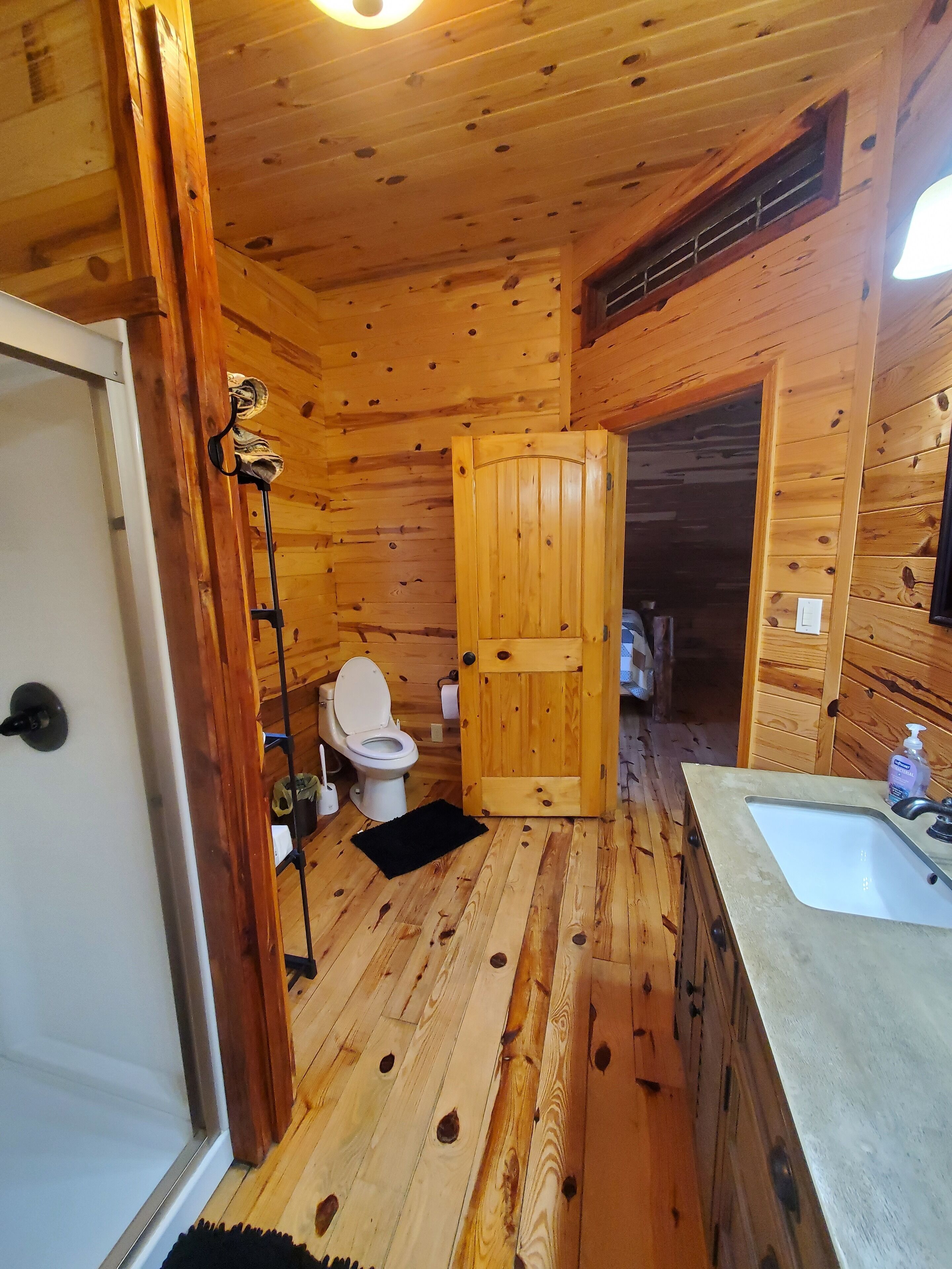 Shower, jetted tub, towels, soap