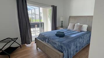 5 bedrooms, desk, free WiFi, bed sheets