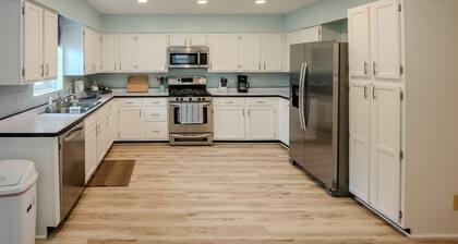 The Nantucket Nook @ Pine Lake