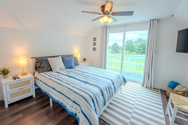 2nd Bedroom Queen Bed