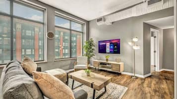 Televisión y oficina