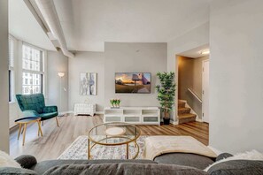 TV, offices