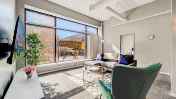 Televisión y oficina