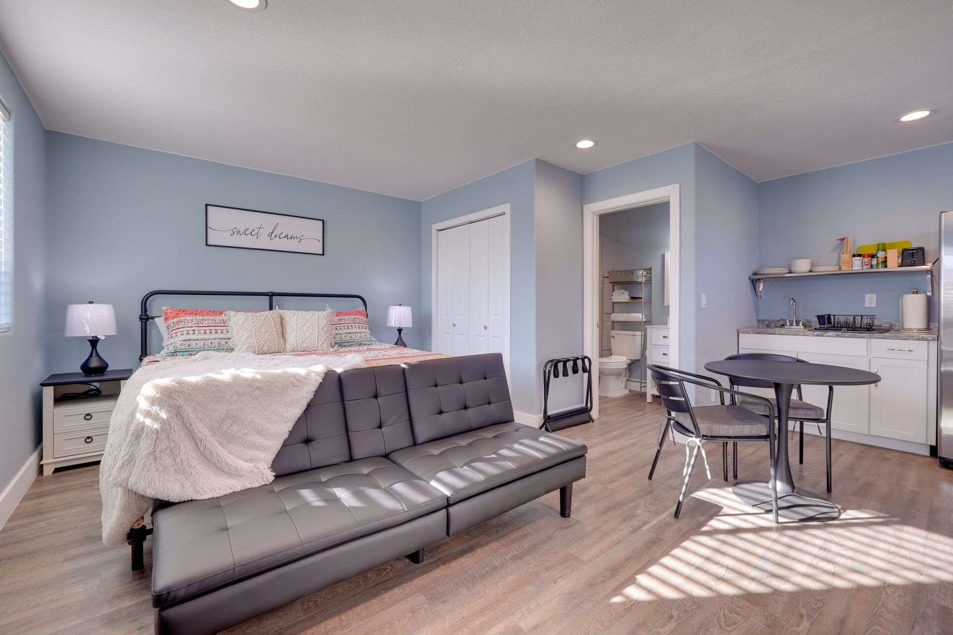 Fully functional studio home with a private fenced in yard in Mesquite, NV