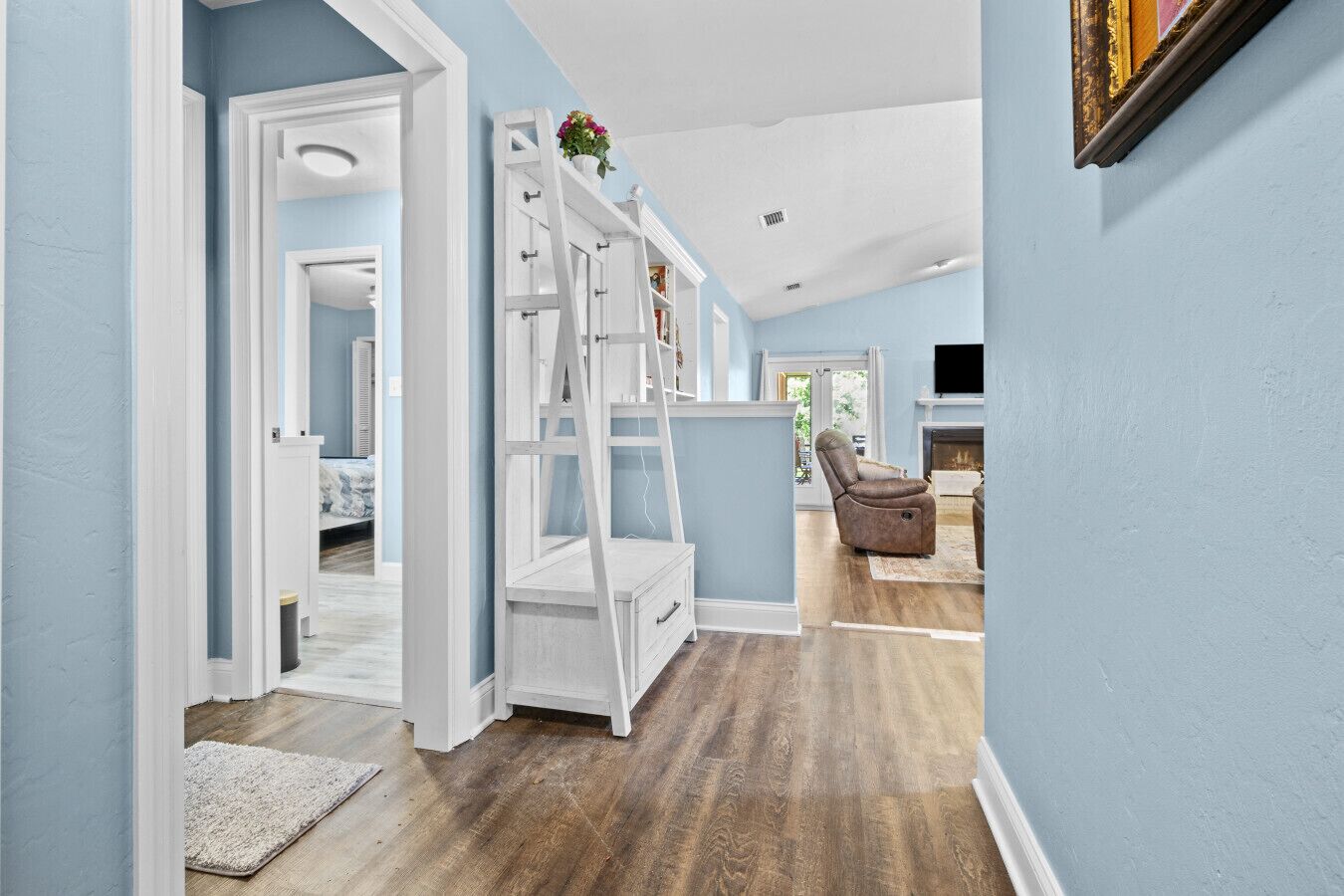 4 soverom, skrivebord, strykejern/-brett og wi-fi (inkludert)