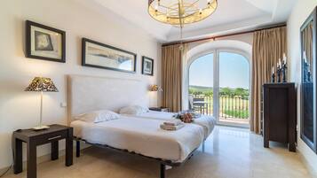 2 slaapkamers, reisbedje, gratis wifi, beddengoed